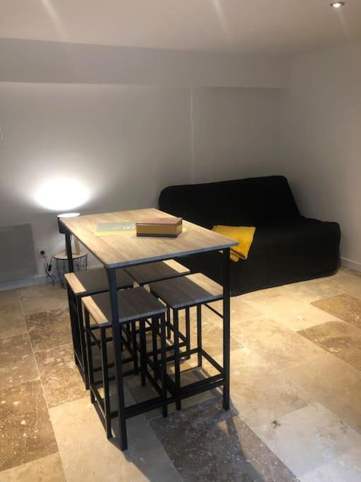 Bienvenue « A L'Ombre Du Figuier » Apartment Pieusse Bagian luar foto